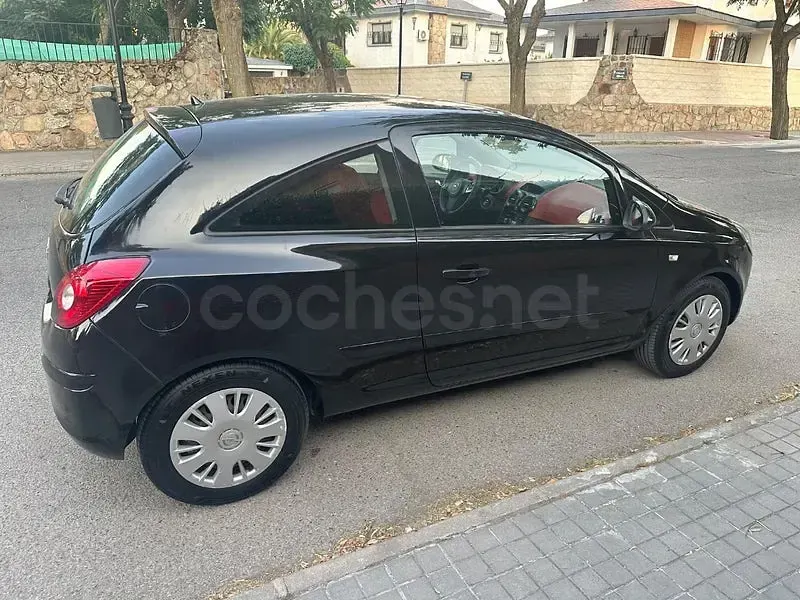 Usado Opel Corsa Enjoy 90 CV (66 kW) 2007 Negro Utilitario