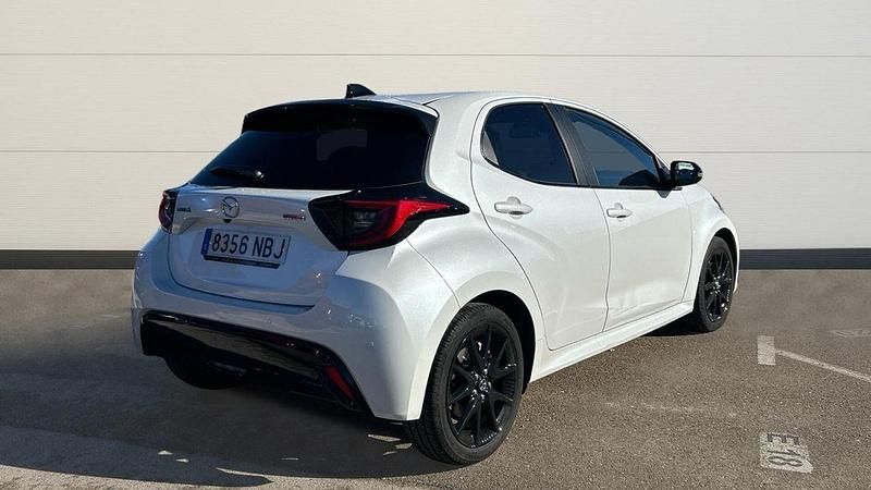 Usado Mazda 2 Homura-Line 116 CV (85 kW) 2025 Blanco Berlina