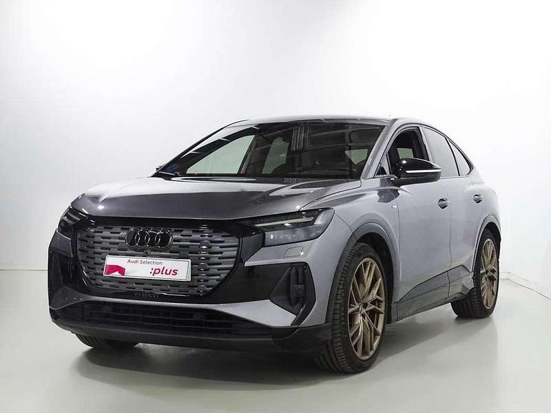 Usado Audi Q4 Sportback e-tron Ambiente 150 kW (204 CV) 2021 Gris SUV