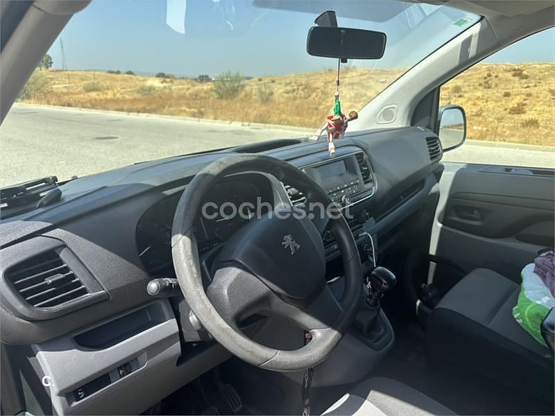 Usado Peugeot Traveller Business-Line 120 CV (88 kW) 2019 Blanco Monovolumen