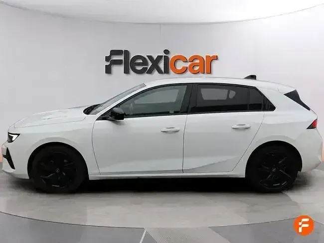 Usado Opel Astra Elegance 130 CV (95 kW) 2023 Blanco Utilitario