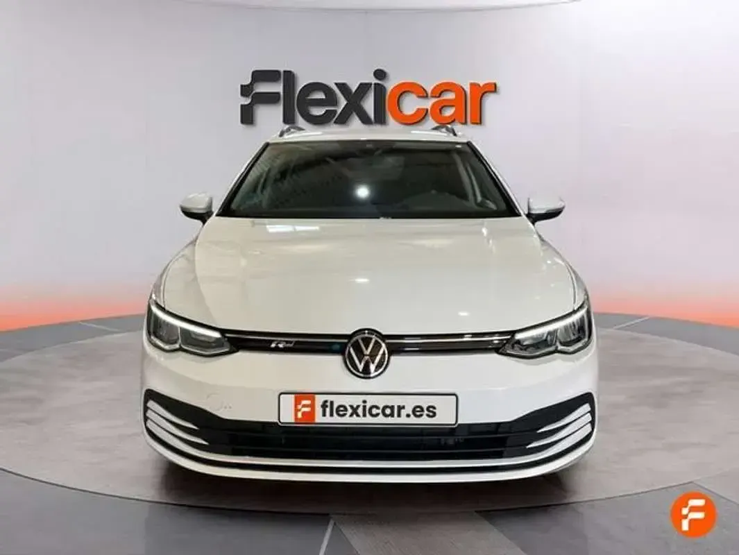 Usado VW Golf VII 116 CV (85 kW) 2021 Blanco Utilitario