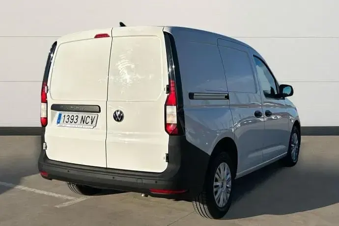 Usado VW Caddy 102 CV (75 kW) 2025 Blanco Monovolumen