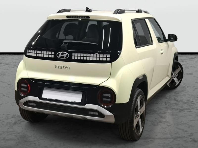 Usado Hyundai Inster 84 kW (115 CV) 2025 Amarillo buttercream Utilitario