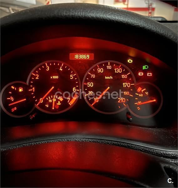 Usado Peugeot 206 90 CV (66 kW) 2005 Negro Berlina