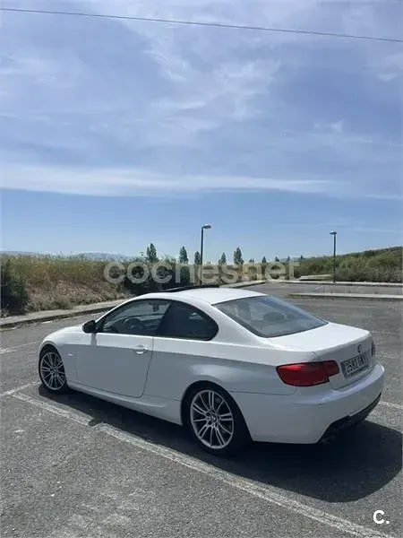 Usado BMW 320 177 CV (130 kW) 2010 Blanco Coupe