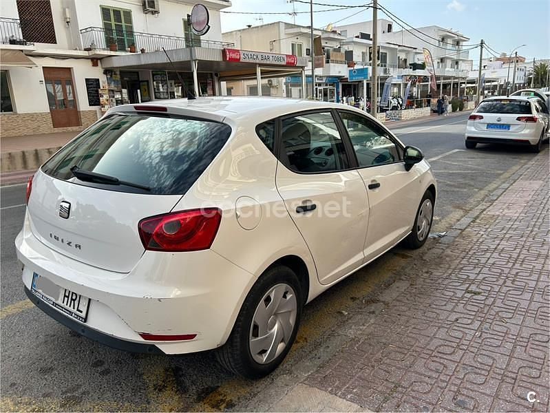 Usado Seat Ibiza Copa 90 CV (66 kW) 2013 Blanco Berlina