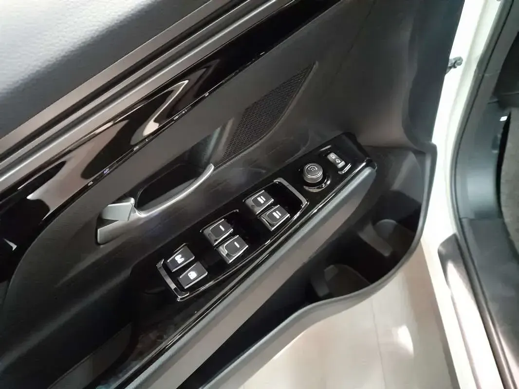 Nuevo SsangYong Korando 148 CV (108 kW) 2025 Blanco SUV