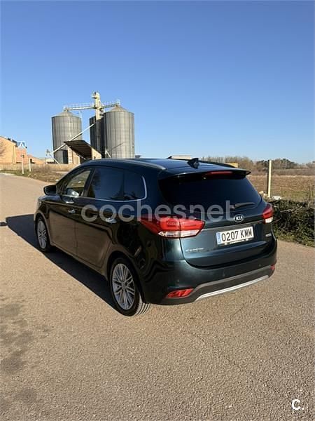 Usado Kia Carens 141 CV (103 kW) 2018 Azul Monovolumen