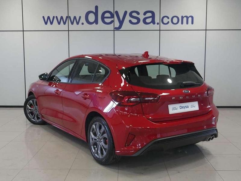 Nuevo Ford Focus ST-Line 125 CV (91 kW) 2025 Rojo Utilitario