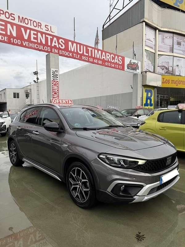 Usado Fiat Tipo Cross 95 CV (69 kW) 2021 Gris Utilitario
