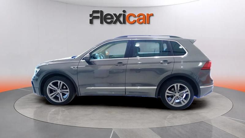 Usado VW Tiguan Sportline 151 CV (111 kW) 2019 Gris SUV