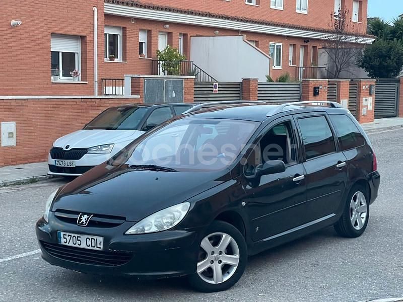 Negro Usado 2003 Peugeot 307 Familiar | 1990 € (Super precio) - Imagen 1/4