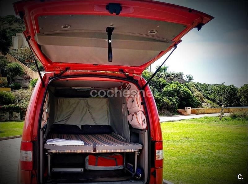 Usado VW Caddy Life 104 CV (76 kW) 2008 Naranja Monovolumen