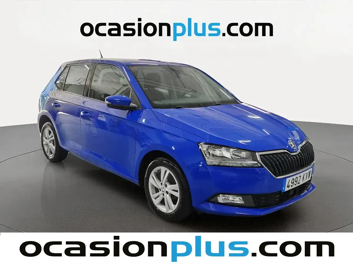 Usado Skoda Fabia 75 CV (55 kW) 2019 Azul Utilitario