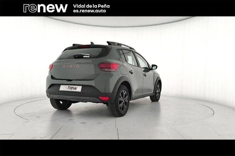 Usado Dacia Sandero Extreme 101 CV (74 kW) 2025 Verde Berlina
