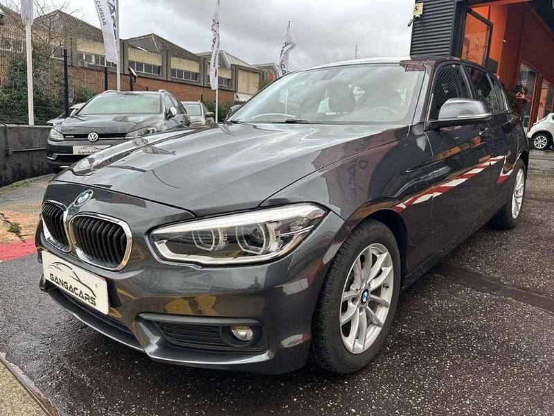 Usado BMW 116 Sport Line 116 CV (85 kW) 2018 Gris Utilitario