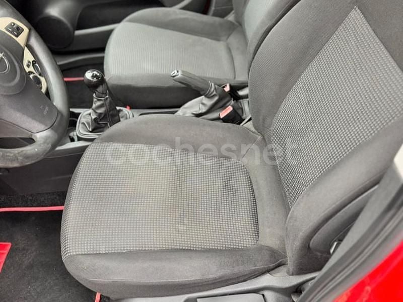 Usado Opel Corsa Essentia 80 CV (58 kW) 2009 Rojo Berlina