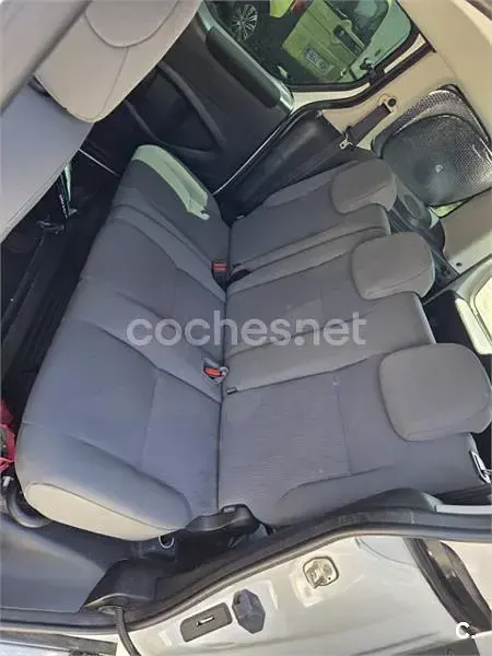 Usado Peugeot Partner Tepee Active 100 CV (73 kW) 2016 Blanco Monovolumen