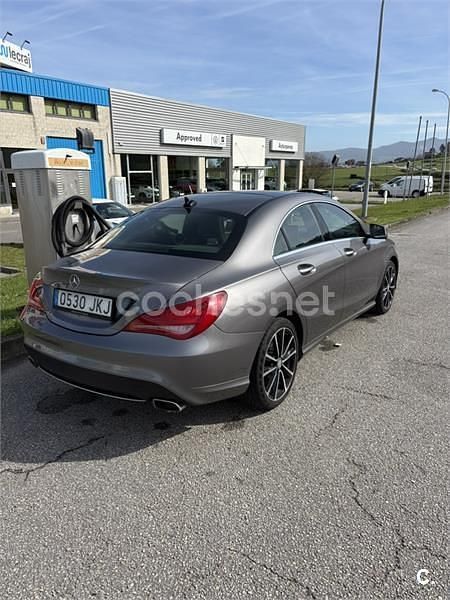 Usado Mercedes CLA200 136 CV (100 kW) 2016 Gris / plata Berlina