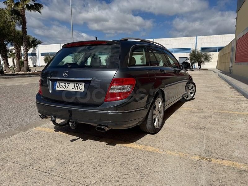 Usado Mercedes C320 Avantgarde 224 CV (164 kW) 2009 Gris / plata Familiar