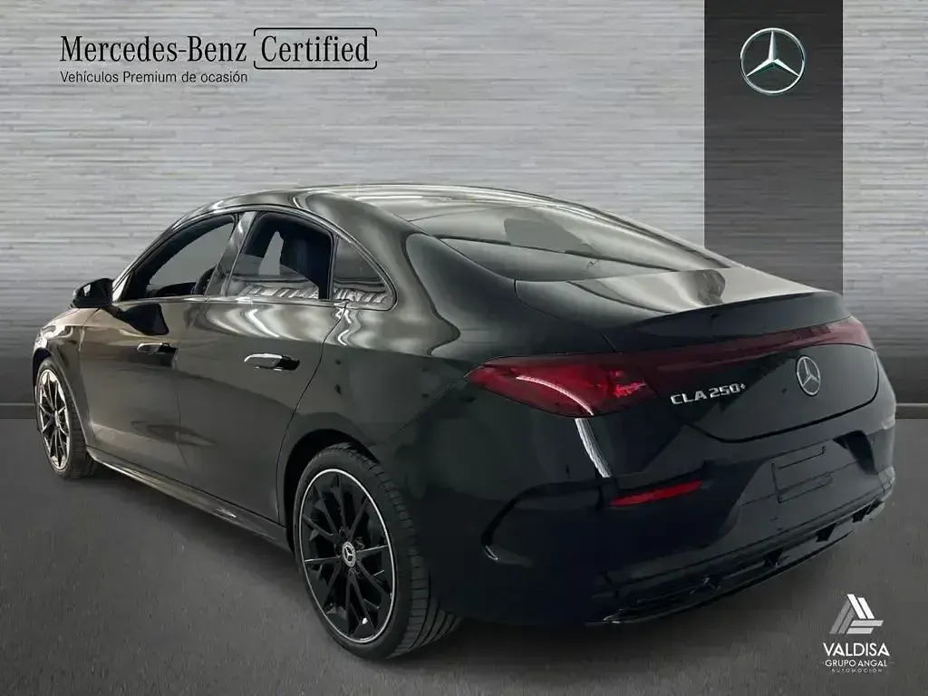 Usado Mercedes CLA 250+ 200 kW (272 CV) 2026 Negro Berlina
