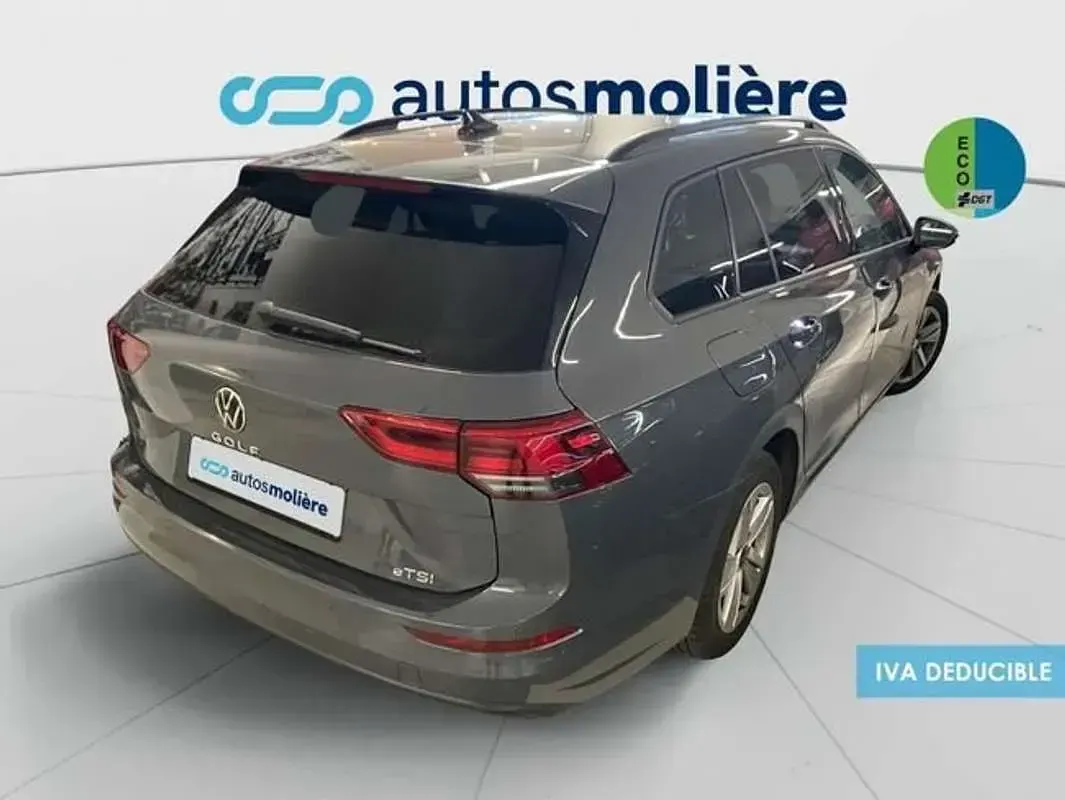 Usado VW Golf VIII Life 110 CV (80 kW) 2023 Gris Utilitario