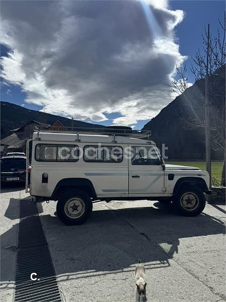 Usado Land Rover Defender 122 HP (89 kW) 2000 Branco SUV