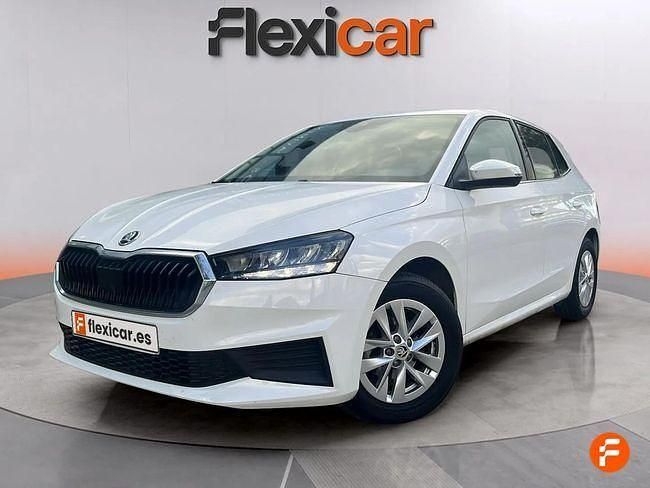 Usado Skoda Fabia Active 95 CV (69 kW) 2022 Blanco Utilitario