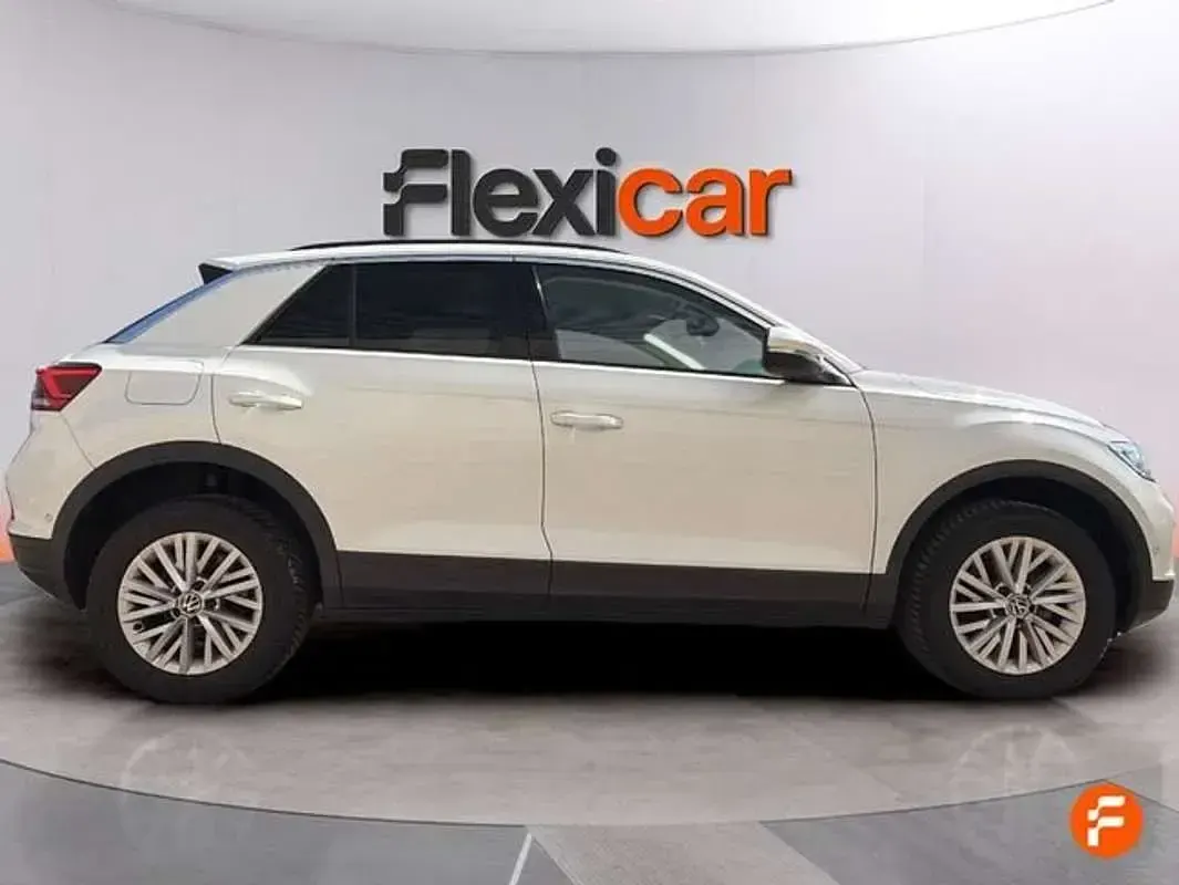 Usado VW T-Roc 116 CV (85 kW) 2025 Blanco SUV