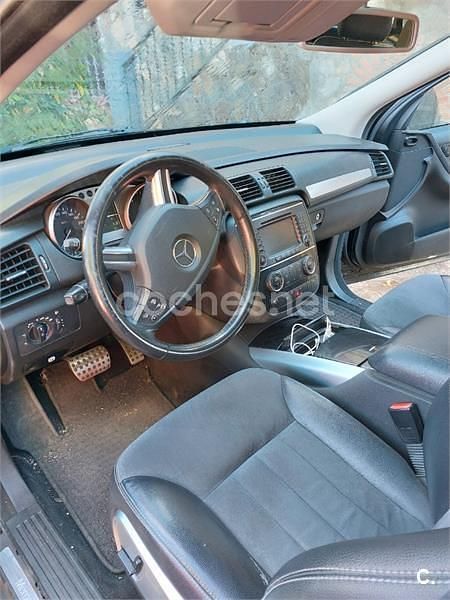 Usado Mercedes R320 224 CV (164 kW) 2007 Negro Monovolumen