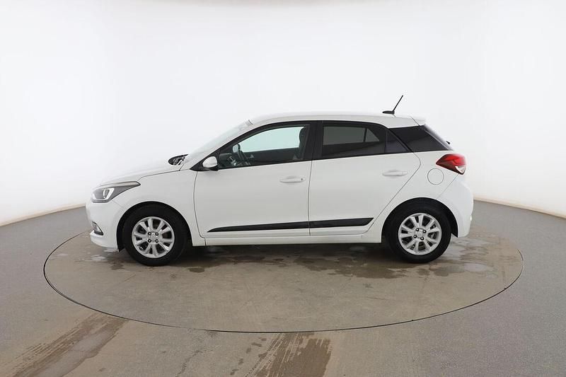 Usado Hyundai i20 GO! 85 CV (62 kW) 2016 Blanco Berlina
