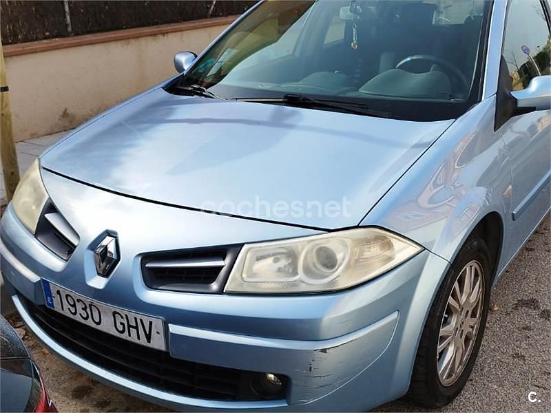 Usado Renault Mégane II 100 CV (73 kW) 2008 Azul Berlina