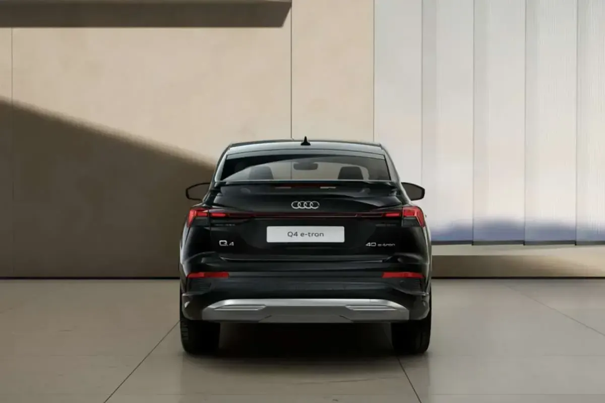 Nuevo Audi Q4 Sportback e-tron Advanced Plus 150 kW (204 CV) 2026 Negro SUV