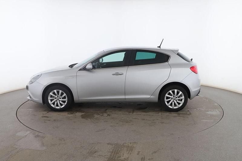 Usado Alfa Romeo Giulietta Super 120 CV (88 kW) 2017 Plata Utilitario