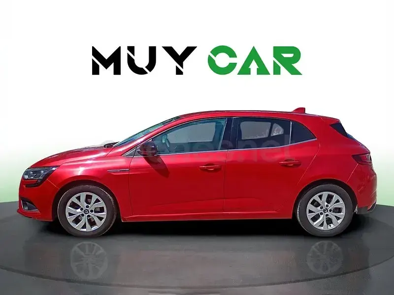 Usado Renault Mégane IV Life 100 CV (73 kW) 2018 Rojo Berlina