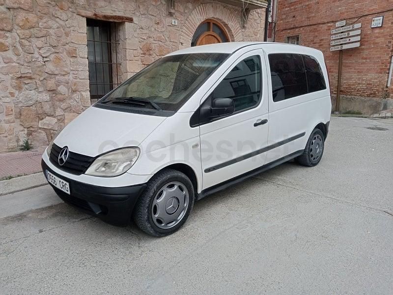Usado Mercedes Vaneo 91 CV (66 kW) 2002 Blanco Monovolumen