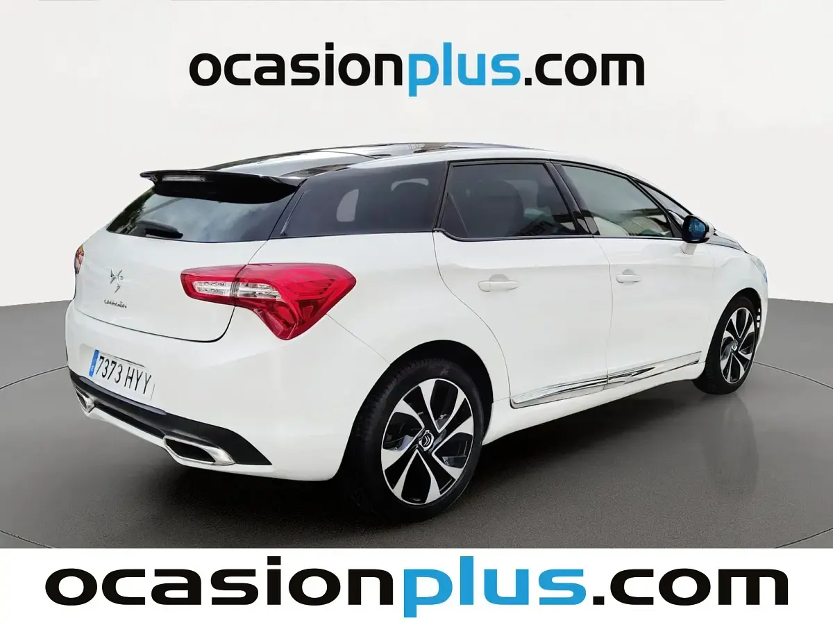 Usado Citroën DS5 Style 181 CV (133 kW) 2014 Blanco Utilitario