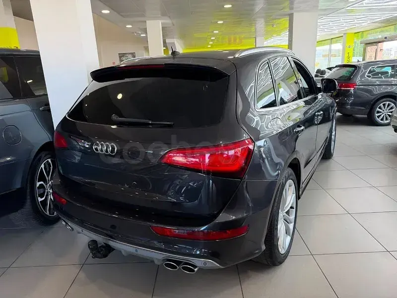 Usado Audi SQ5 Competition 326 CV (239 kW) 2016 Gris / plata SUV