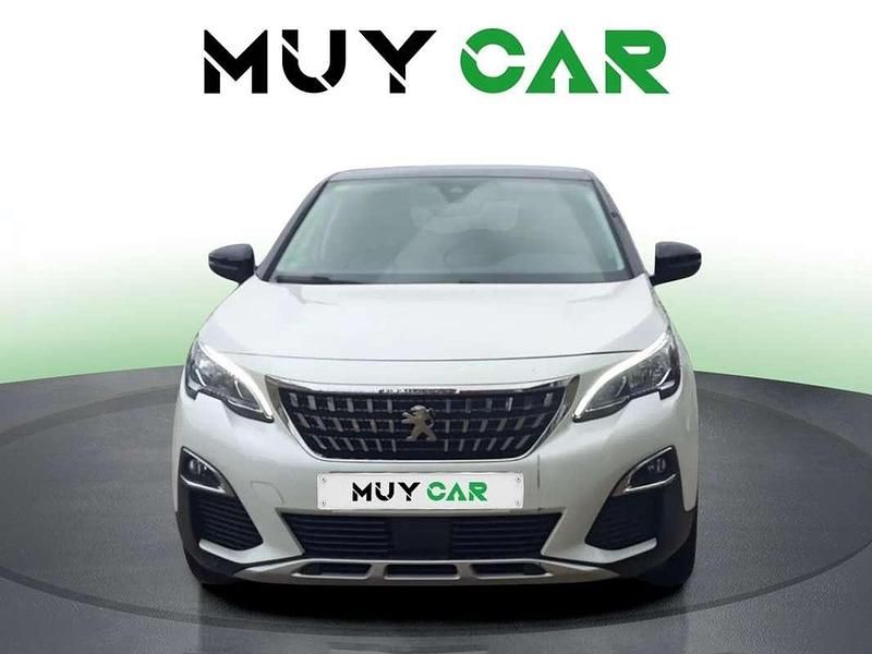 Usado Peugeot 3008 Allure 165 CV (121 kW) 2018 Blanco SUV