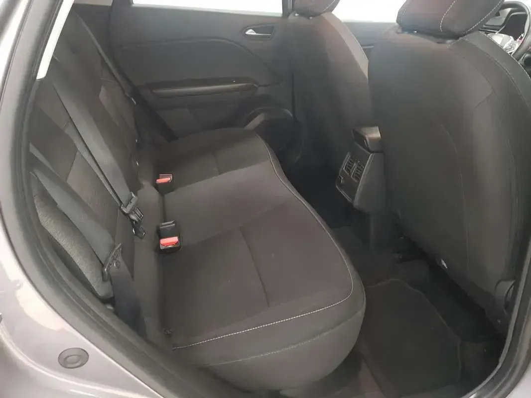 Usado Renault Captur Intens 91 CV (66 kW) 2021 Gris SUV