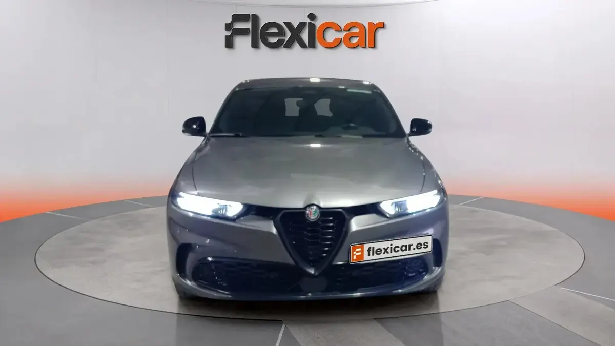 Usado Alfa Romeo Tonale Sprint 131 CV (96 kW) 2023 Gris SUV