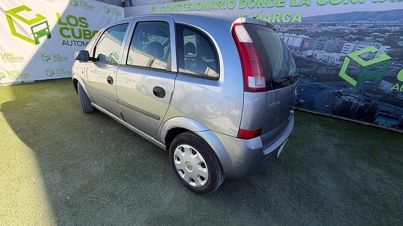 Usado Opel Meriva Enjoy 75 CV (55 kW) 2003 Gris Monovolumen
