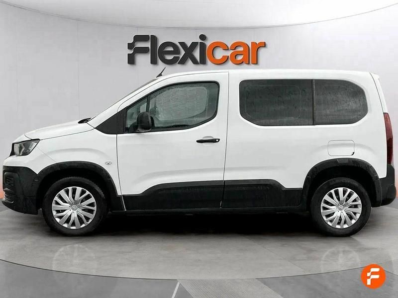 Usado Peugeot Rifter Active 100 CV (73 kW) 2021 Blanco Monovolumen