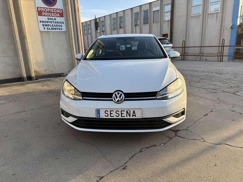 Usado VW Golf VII Advance 116 CV (85 kW) 2019 Blanco Utilitario