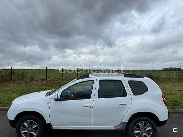 Usado Dacia Duster Ambiance 109 CV (80 kW) 2015 Blanco SUV