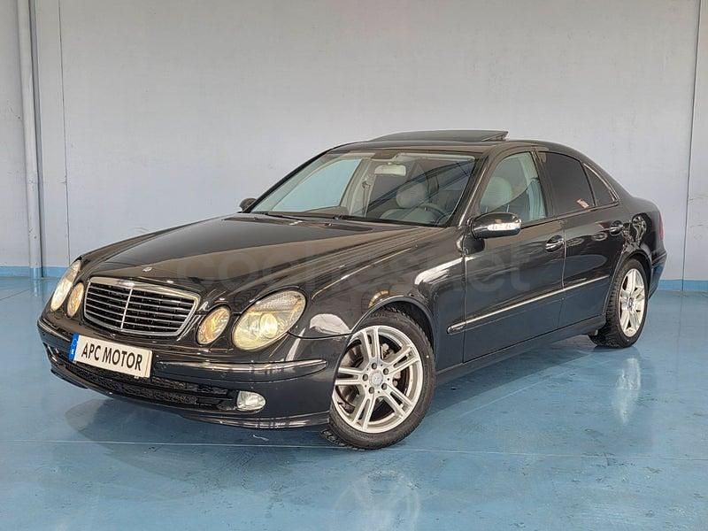 Usado Mercedes E270 Avantgarde 177 CV (130 kW) 2003 Negro Berlina