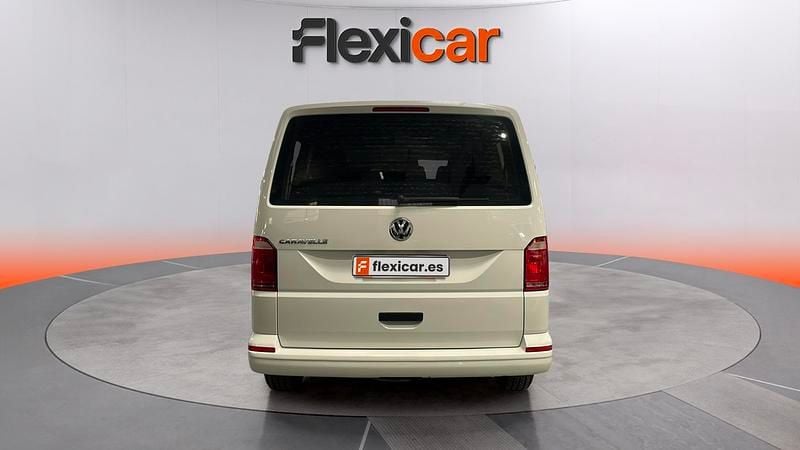 Usado VW Caravelle 150 CV (110 kW) 2018 Blanco Monovolumen