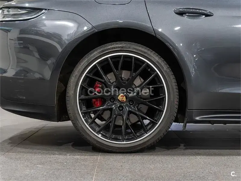Usado Porsche Panamera GTS Sport Turismo Sport Turismo 460 CV (338 kW) 2021 Gris / plata Familiar