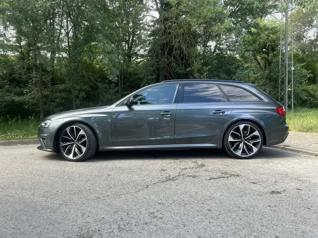 Usado Audi RS4 450 CV (330 kW) 2013 Gris Familiar